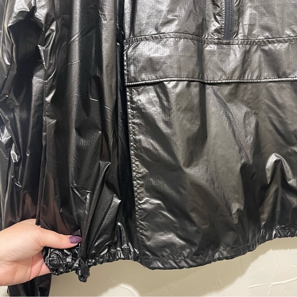 NWT Under Armour black shiny-finish anorak windbreaker pullover (XL) - Picture 6 of 7